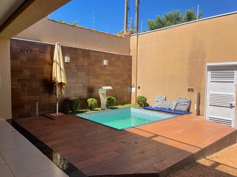 Casa, 4 quartos, 189 m² - Foto 1