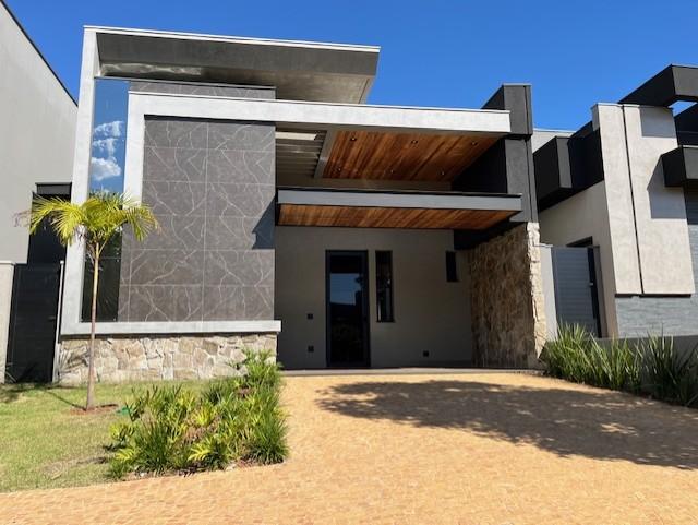 Casa completa no Cond Valencia #1