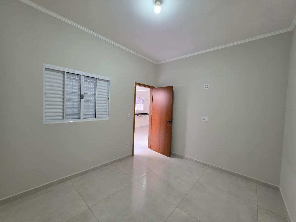 Casa, 2 quartos, 81 m² - Foto 1